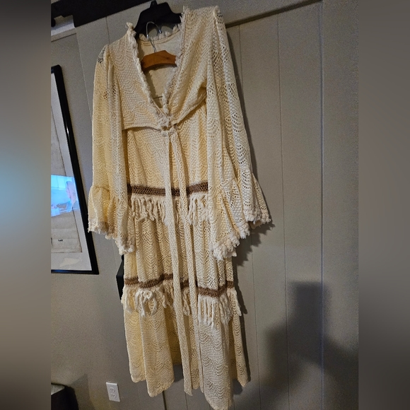 Off-white cropped two piece crochet set - Picture 8 of 8